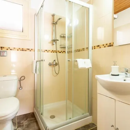 Constantinos Villa Kato Yialia