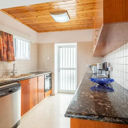 Constantinos Villa *