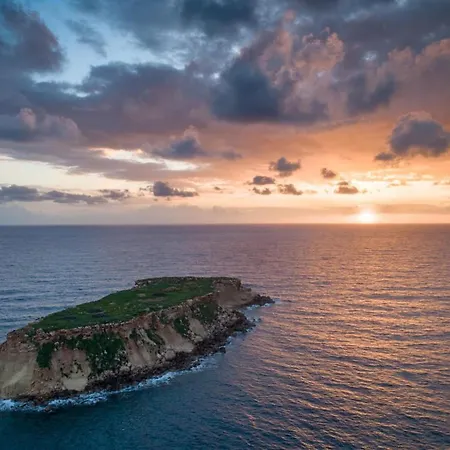 Villa Constantinos *