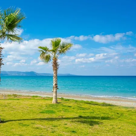 Constantinos Villa *