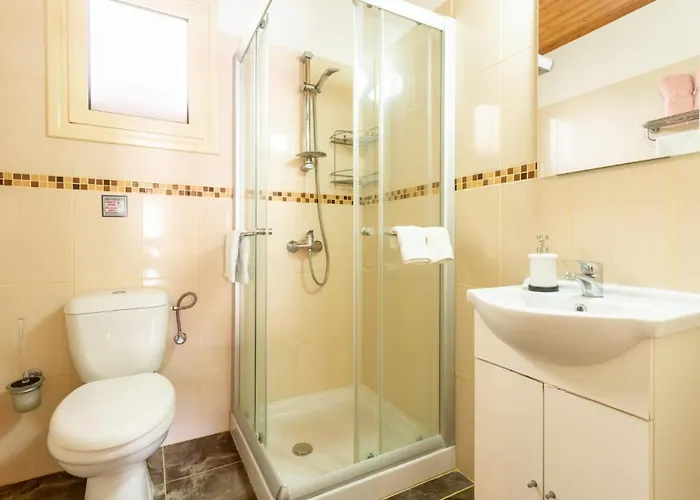 Constantinos Villa Kato Yialia