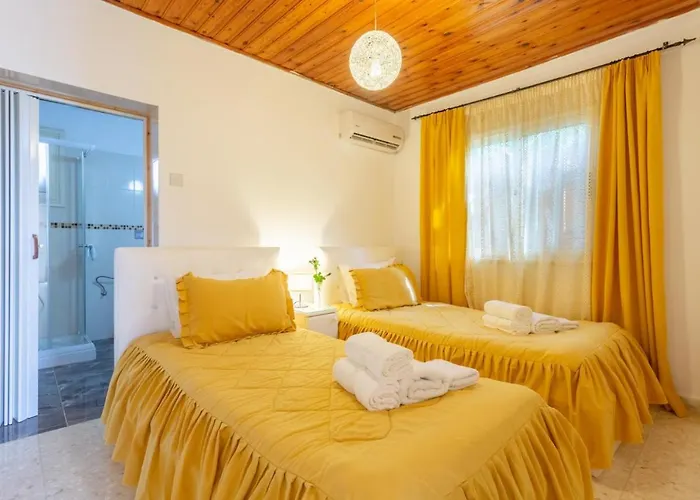 Constantinos Βίλα